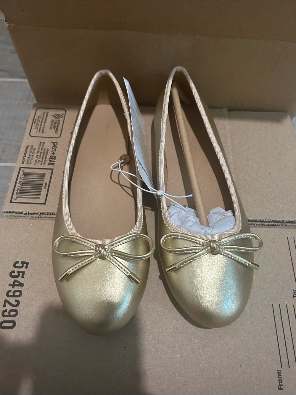 Amazon Essentials Girls Metallic Gold Ballet Flats with Bow